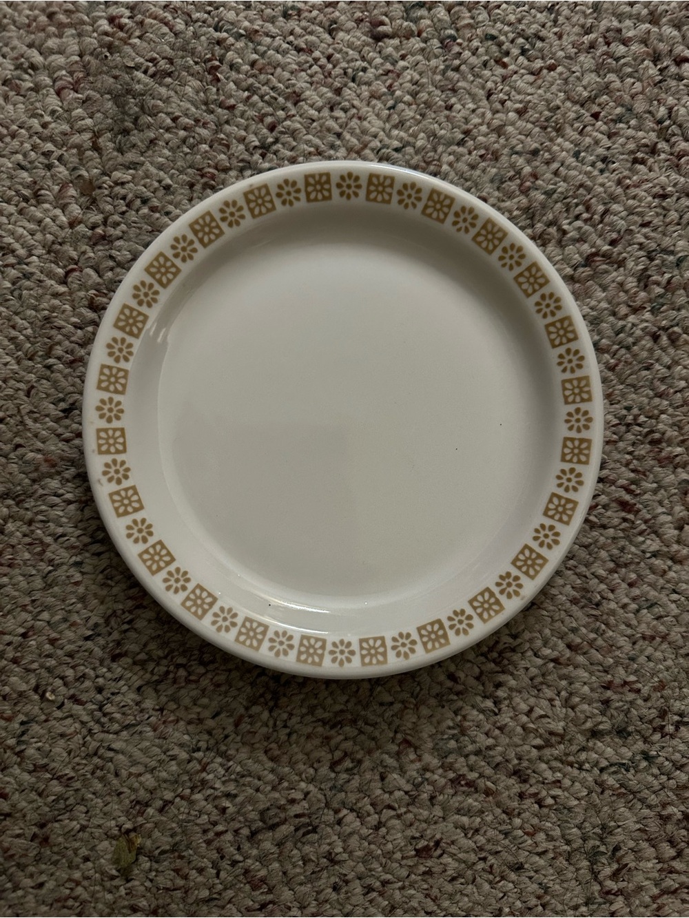 SHENANGO VINTAGE Bread Plate with Gold Floral Geometric Rim